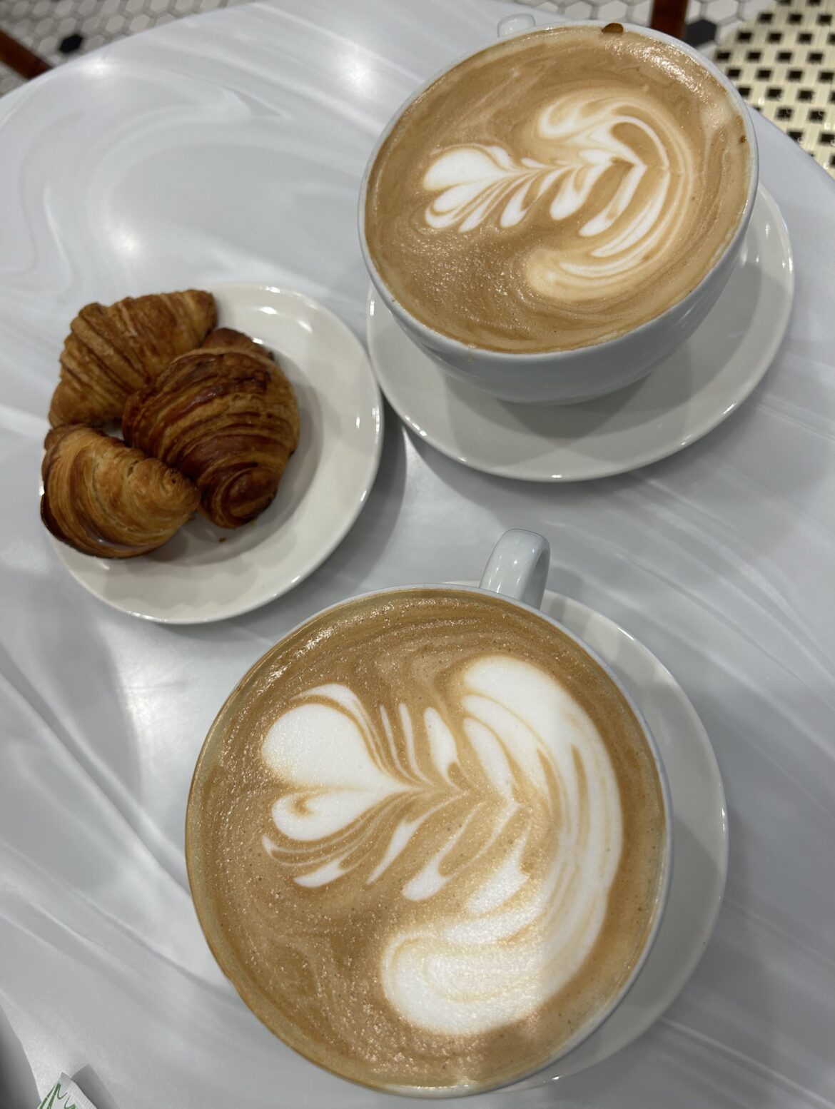 A coffee lover here and this Caramel Macchiato was top notch. I came here to show it off