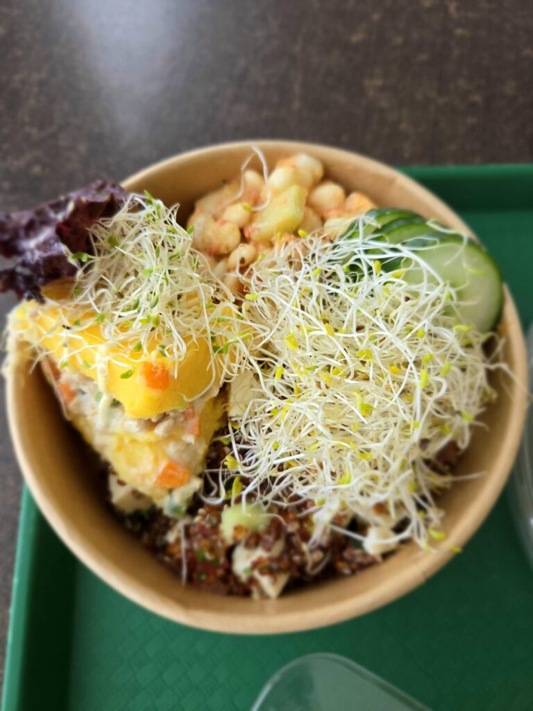 Hospital food with a view - Peruvian edition