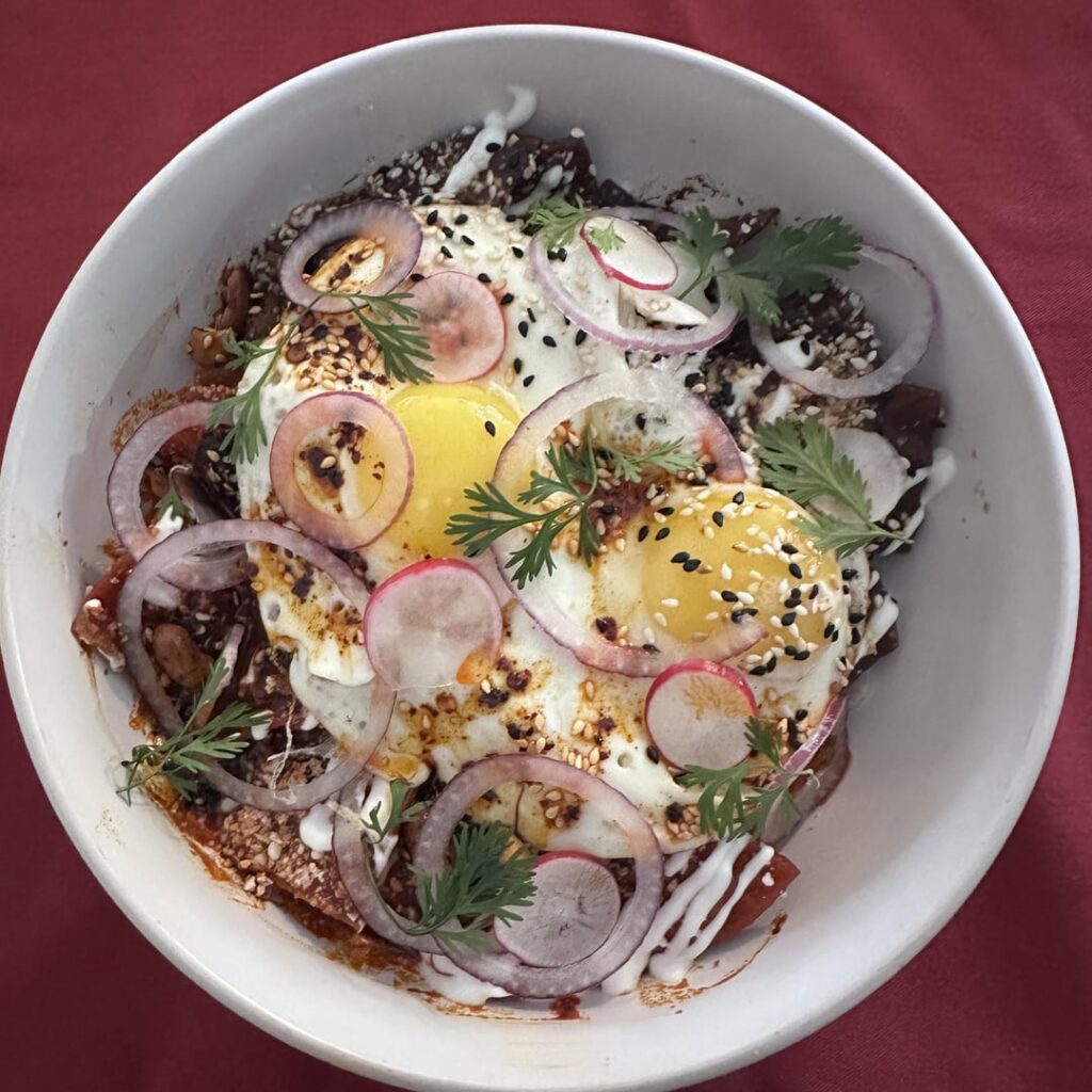 Chilaquiles @ Tenampal (Boyle Heights)