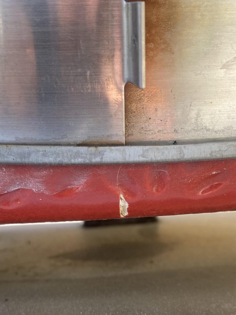 I got a crack in my KJJ I got a crack in my KJJ