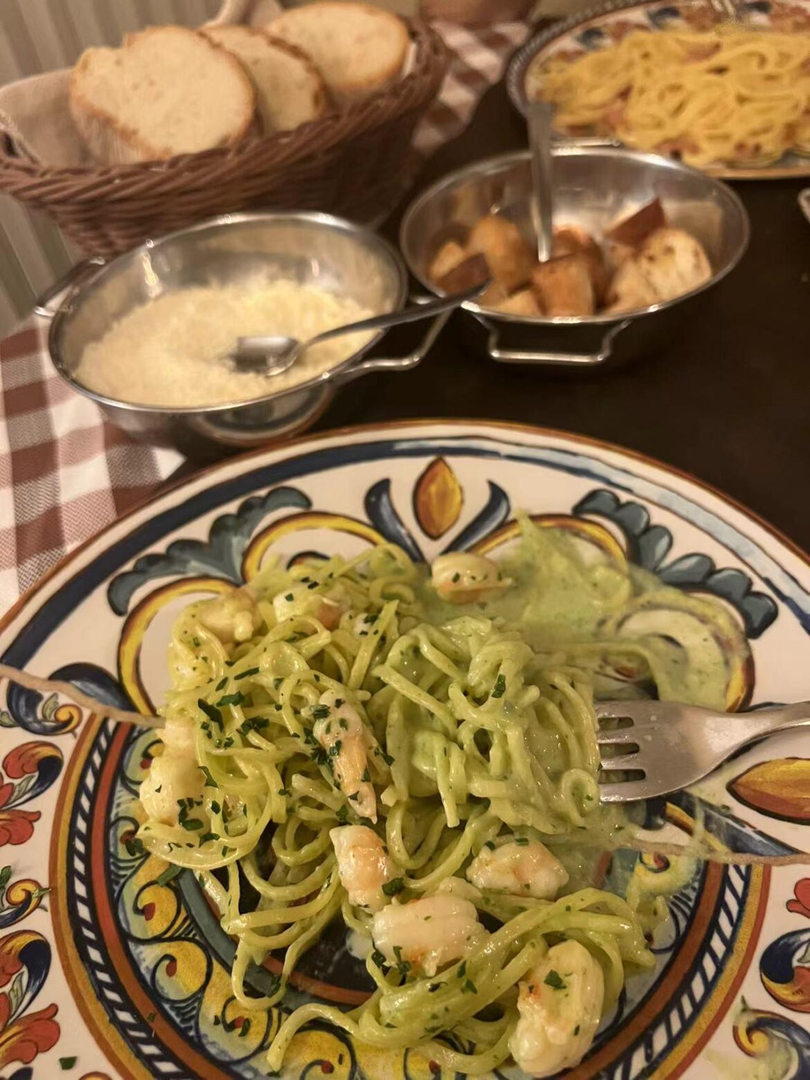 I had the best pesto pasta of my life while traveling in Milan, and now I’m going to recreate it at home! 🙏 Anyone have a tried-and-true pesto pasta recipe? I’m looking for that perfect balance of flavors. All suggestions are welcome!