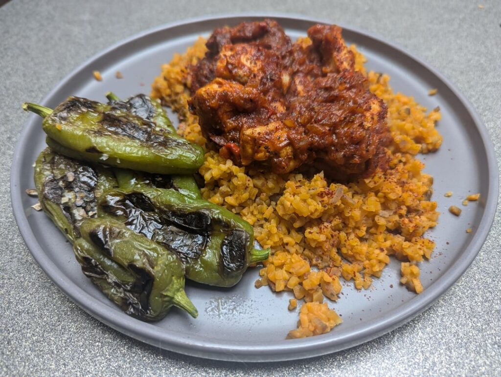Spanish Chicken with Riced Sweet Potato and Padron Peppers. Perfect volume meal for 533 cals! Spanish Chicken with Riced Sweet Potato and Padron Peppers. Perfect volume meal for 533 cals!