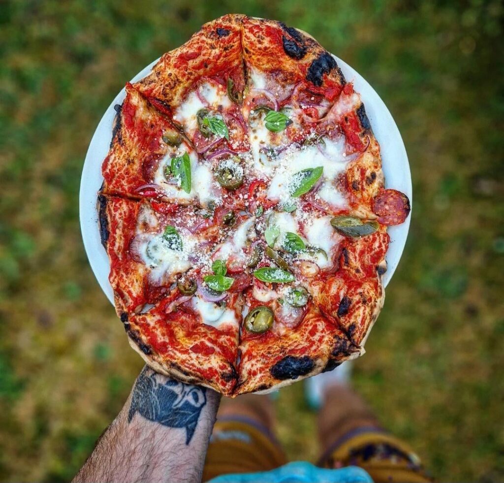 Saturday night homemade pizza 🍕