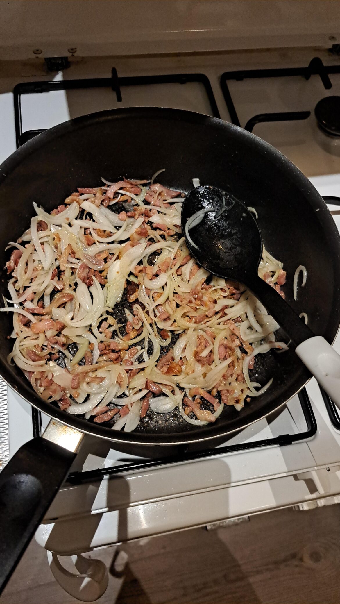 Anyone else likes bacon with their onions?