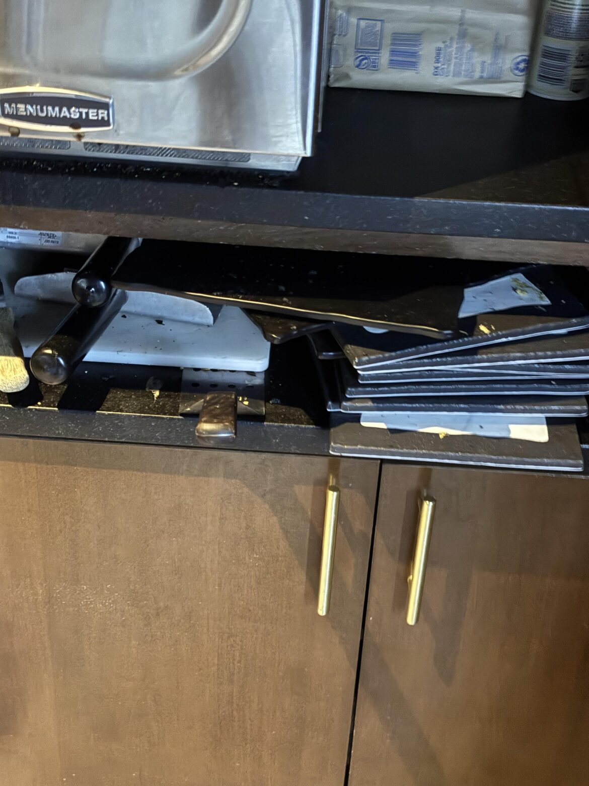 coworker is mad that i said she didn’t clean at all.. when i was venting.. RANT