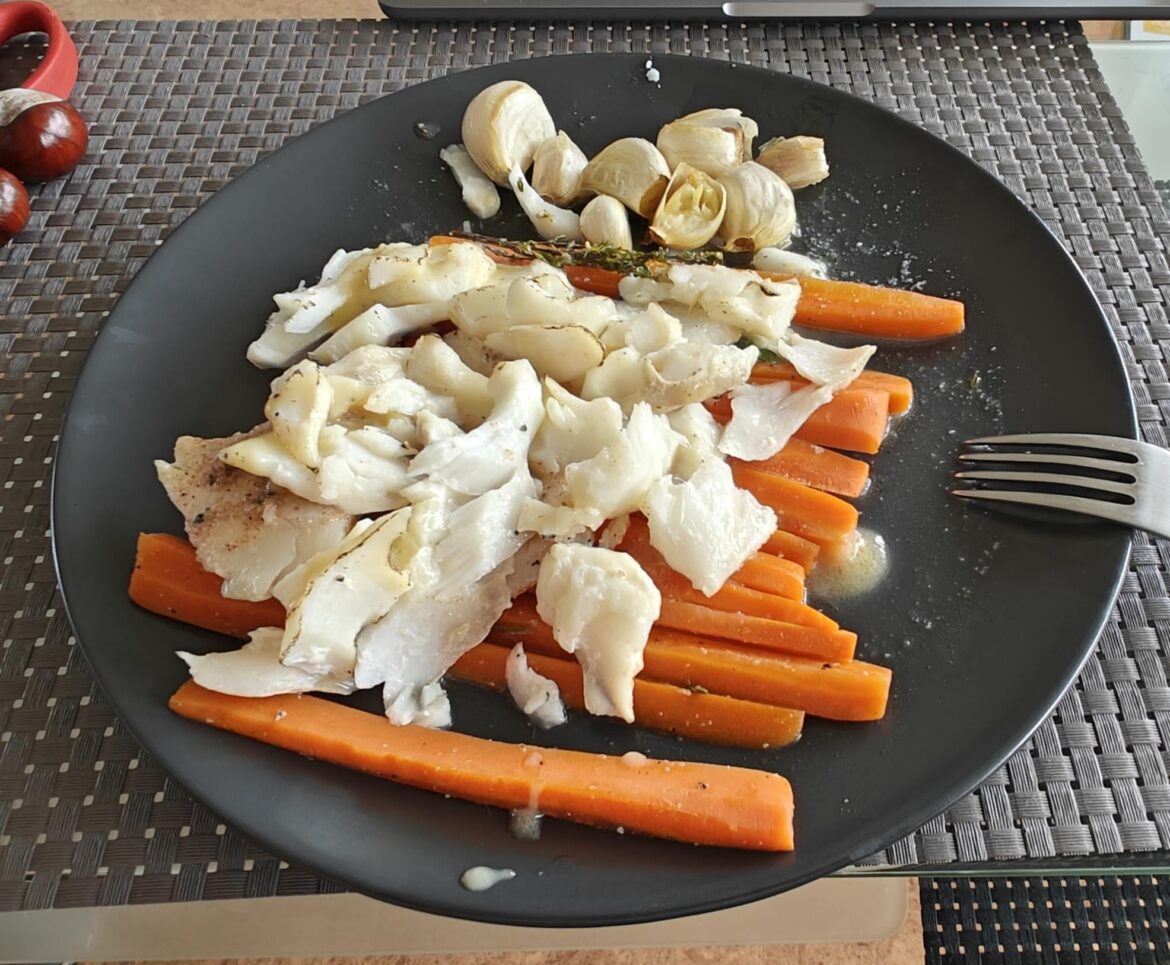 I tried to cook cod 4 minutes in 84°C/183°F with carrots and then put the fish for 40 min in 54°C/129°F. The texture's good but the fish got destroyed once I removed it from the bag. Any idea why?