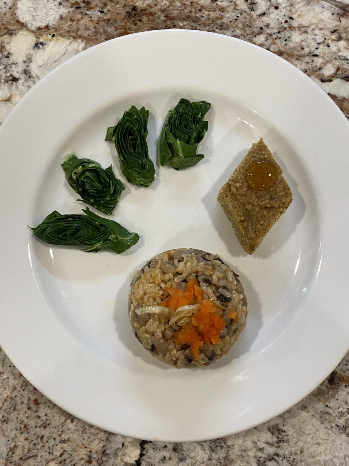 [Homecook] Blackeye Peas and Rice, Collards, Cornbread