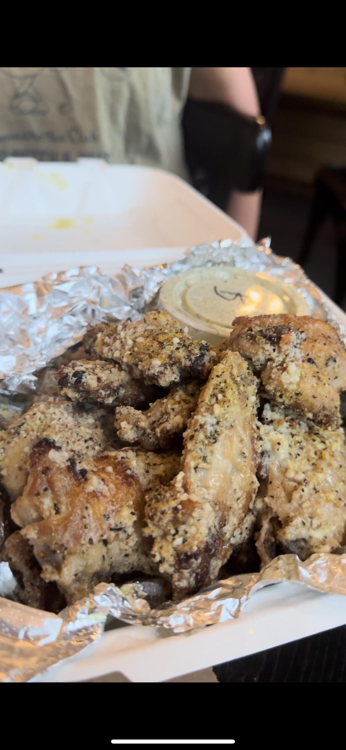Garlic parm wings from side eye pie
