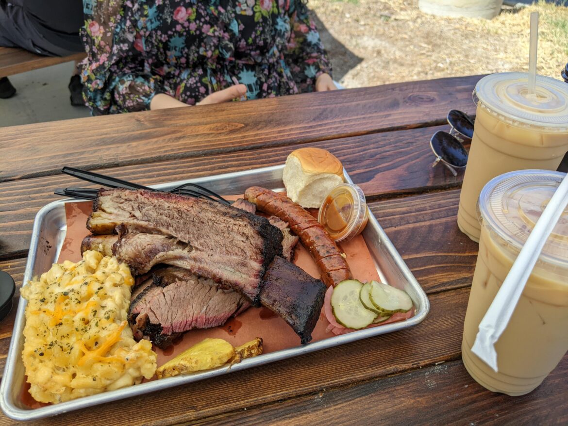 Gee's Barbecue, Santa Ana