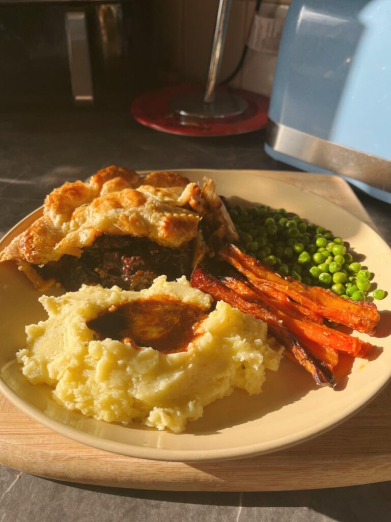 Can’t go wrong with a bit of the pie. 🥧