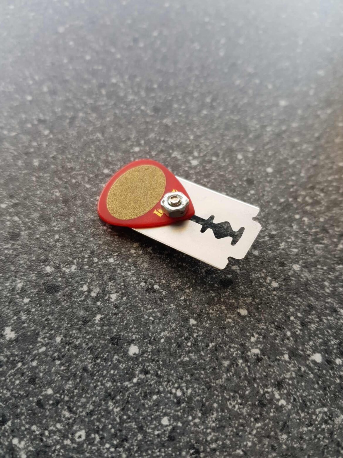 DIY guitar bread lame