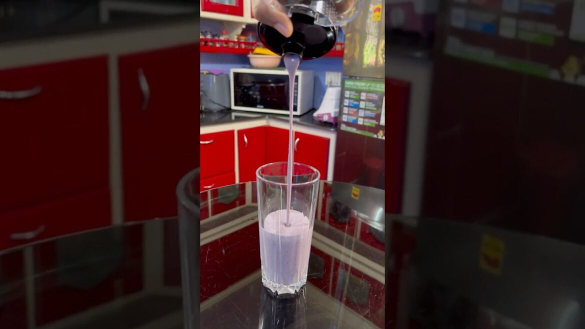 Blueberry Breakfast Smoothie