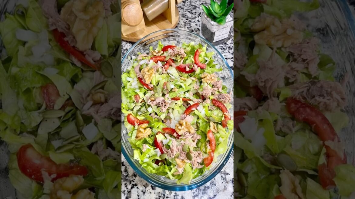 Join the 7-Day Salad Challenge! #SaladChallenge #HealthyEating #Salad #FreshSalad #HealthyRecipes