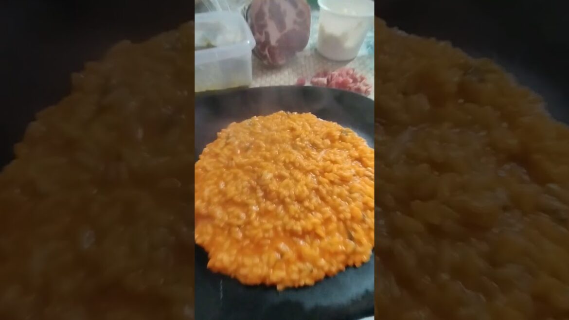 RISOTTO MEDITERRANEO #shorts #short #risotto #ricetta #pesto #pomodoro #cheese #marmediterraneo