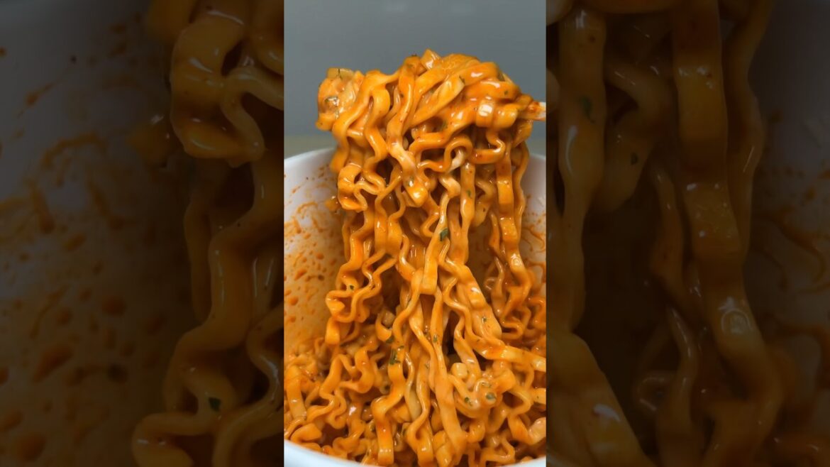 carbonara buldak ramen with Philadelphia cream cheese #asmr #koreanfood