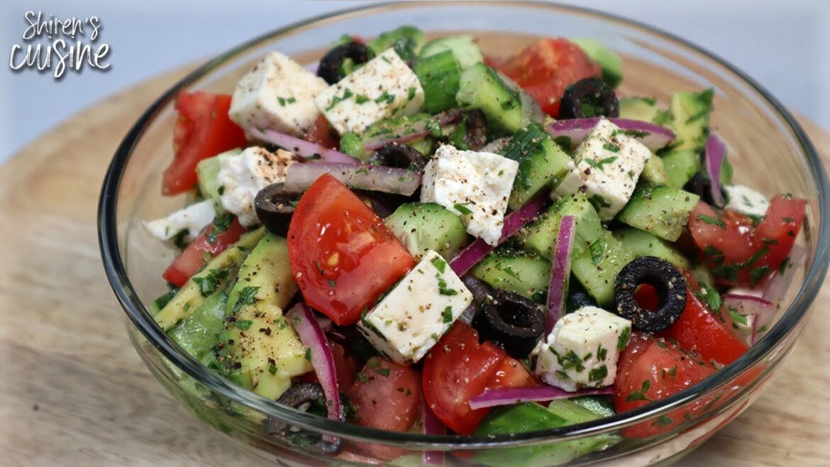 How to make a GREEK SALAD / The perfect salad for any occasion