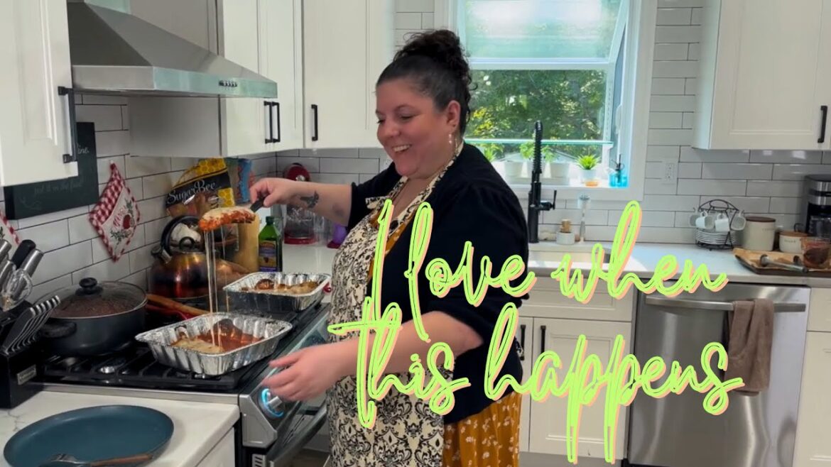 Easy Cheesy Chicken Parmigiana Easy Cheesy Chicken Parmigiana