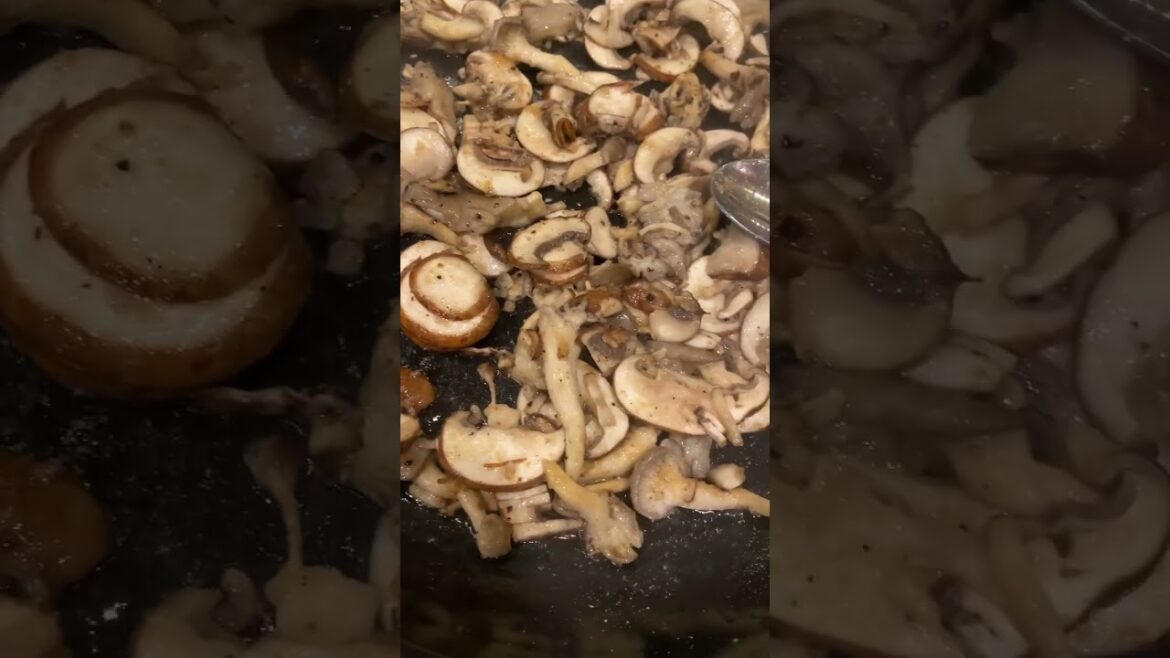 Mushroom Risotto #risottorecipe #risotto #dinner #family