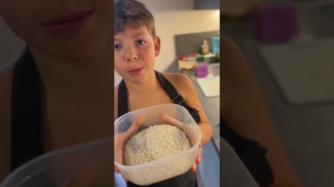 Risotto con funghi Shitake, gorgonzola e speck croccante Risotto con funghi Shitake, gorgonzola e speck croccante