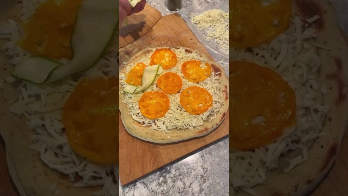 Grilled Summer Veggie Pizza #viralvideo #viralshorts #foodie #foodlover #recipe #shortrecipe Grilled Summer Veggie Pizza #viralvideo #viralshorts #foodie #foodlover #recipe #shortrecipe