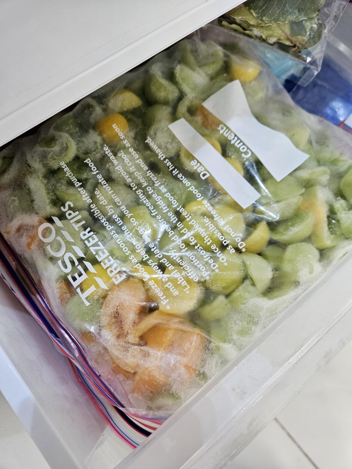 Frozen green tomatoes Frozen green tomatoes