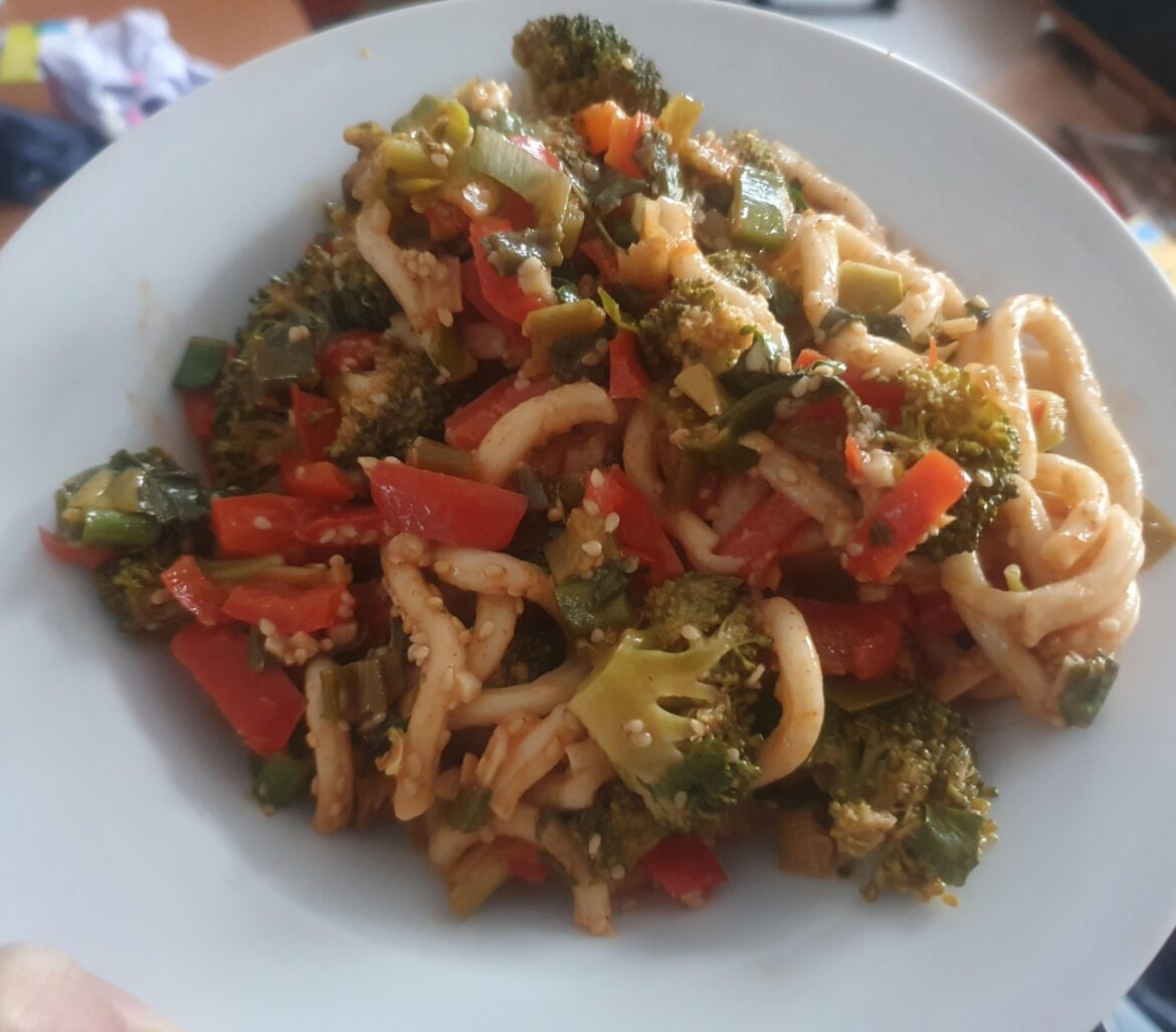 Gochujang Noodles, 433 kcal