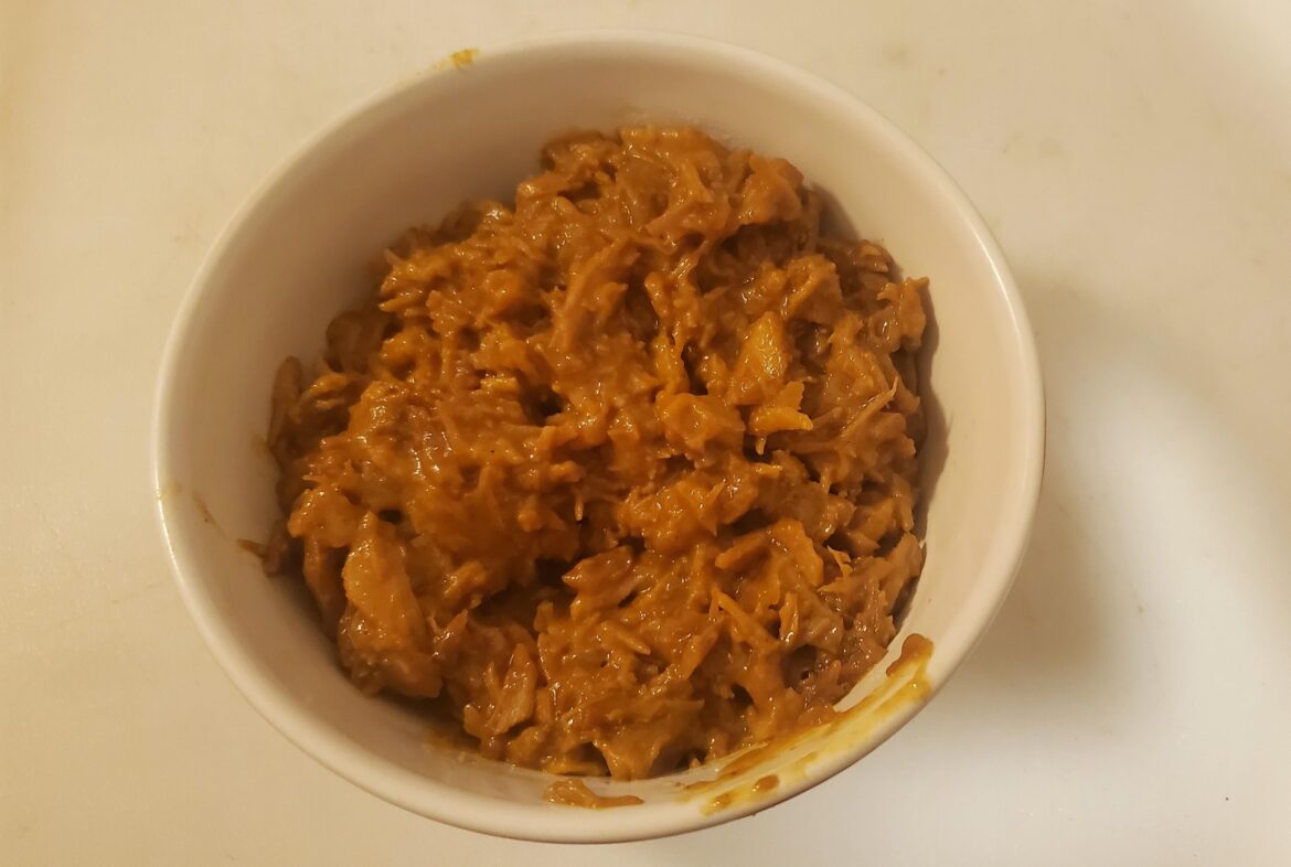 I've been a sweet BBQ sauce lover all my life, but always curious about Carolina-style Mustard BBQ, most commonly used in Pulled Pork. My local had Loins on clearance, so i bought 3 and decided to grill 1 and slow-cook it in a Carolina-style BBQ sauce (Cattlemens Carolina Tangy Gold). Here we go.