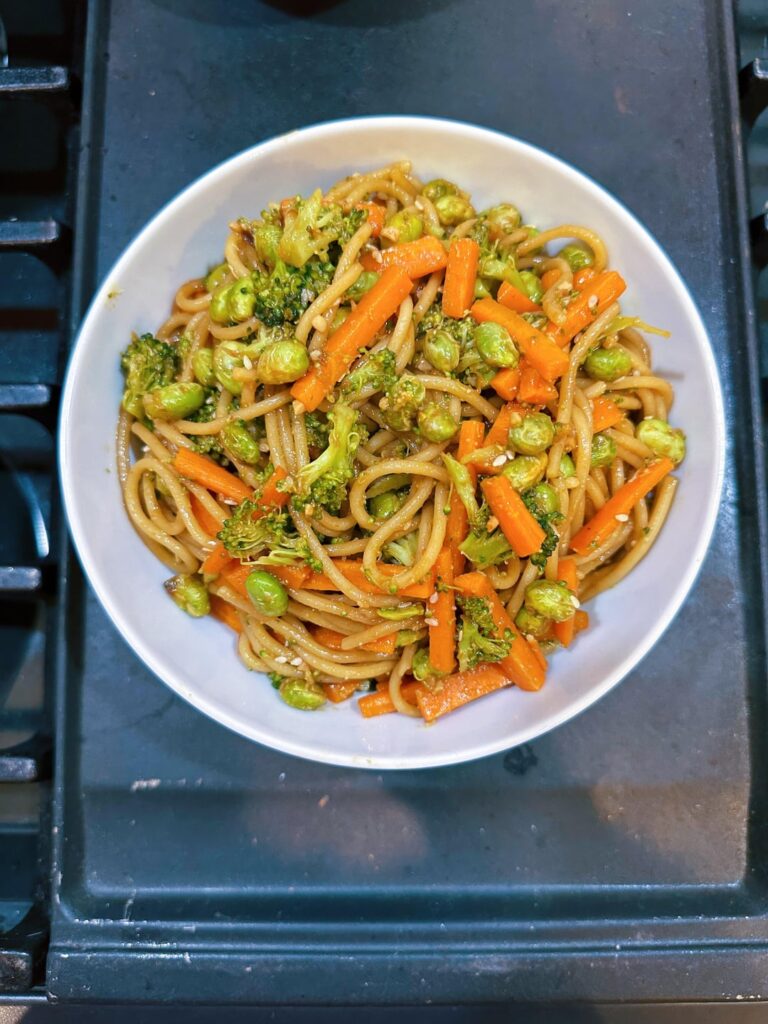 fakeaway vegetable lo mein