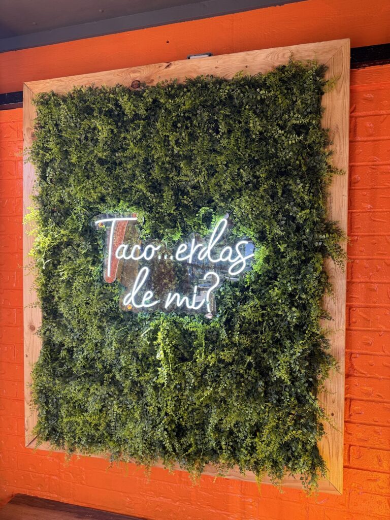 Taqueria Arandinas is reopen after cute renovation!