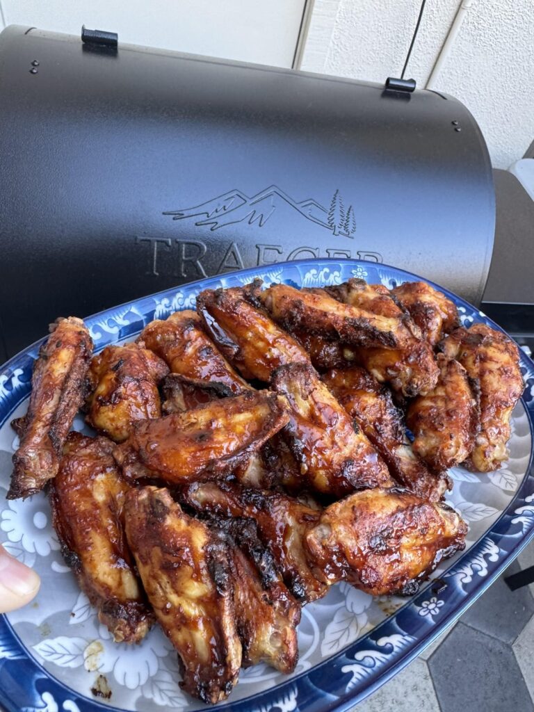 Watching everyone cook wings made us finally try the 0-400. Makes no sense how easy and good it is.