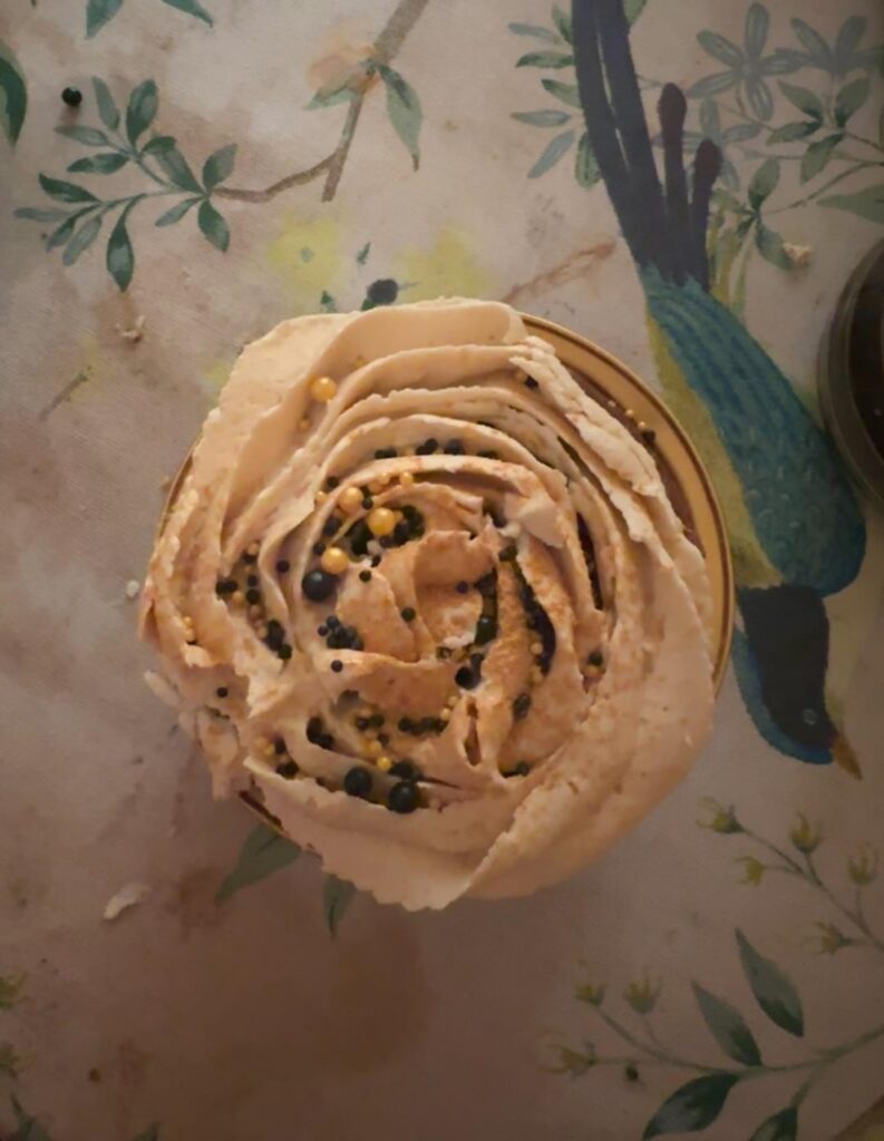 how many calories in this vanilla cupcake with baileys buttercream?