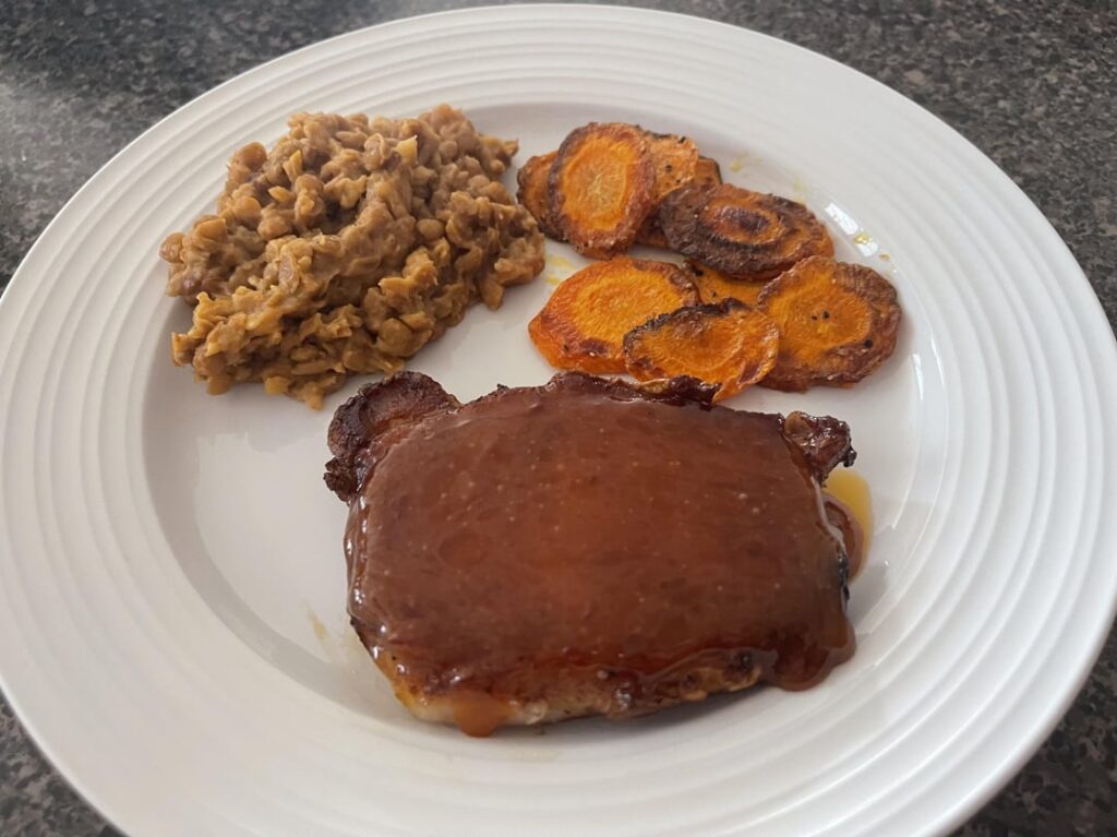 Pork Chops with Pepper Jam Pan Sauce…also my first time trying lentils! Review Below ⬇️ Pork Chops with Pepper Jam Pan Sauce…also my first time trying lentils! Review Below ⬇️