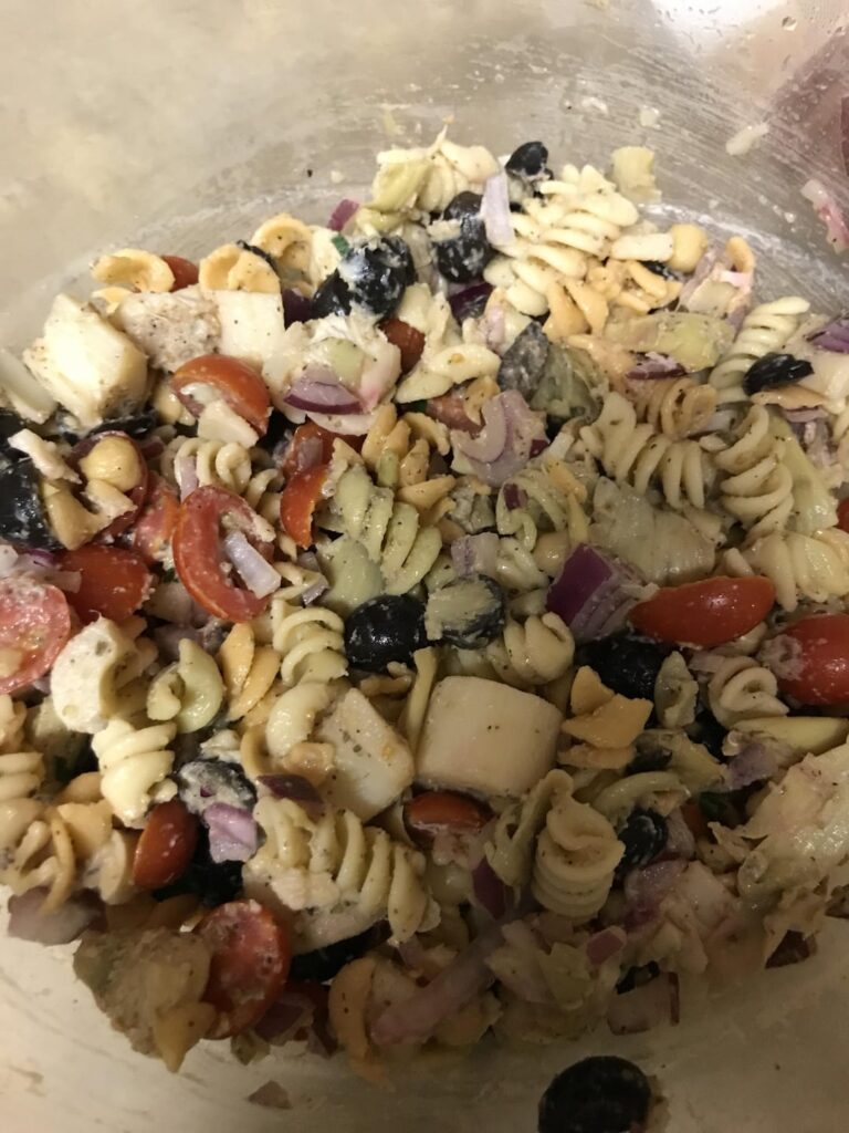 Deluxe pasta salad