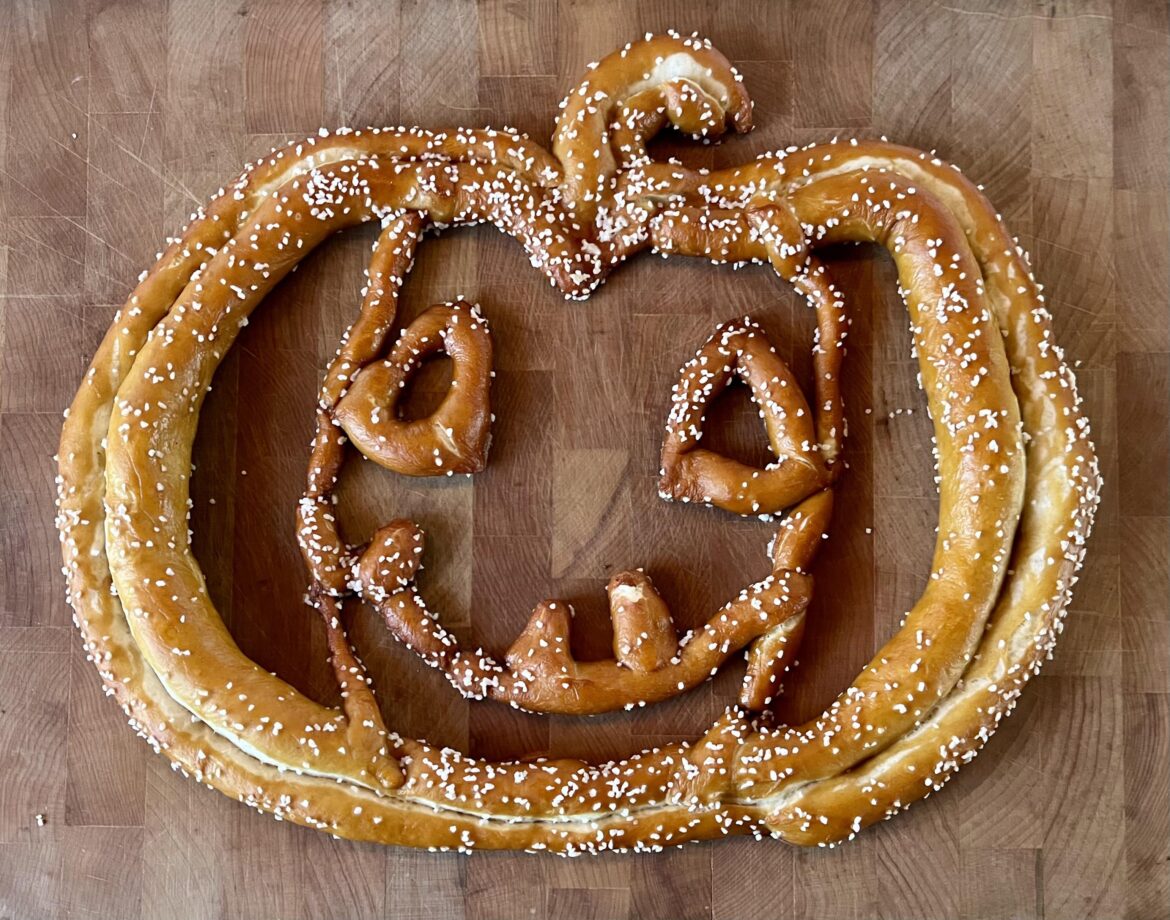 PretzoLantern