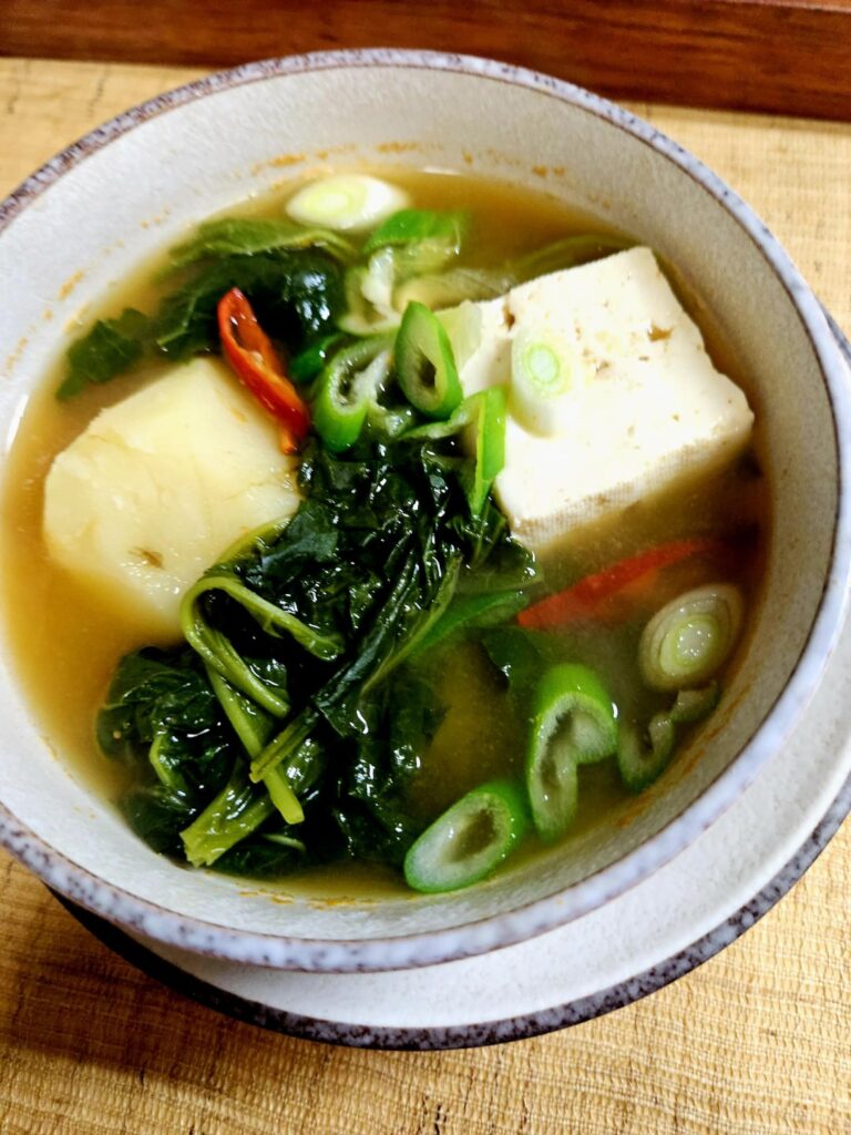 Autumn aukguk is eaten with the door locked.