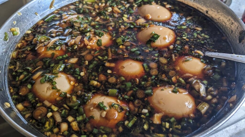 my attempt at mayak gyeran aka drug eggs [계란장/마약계란]