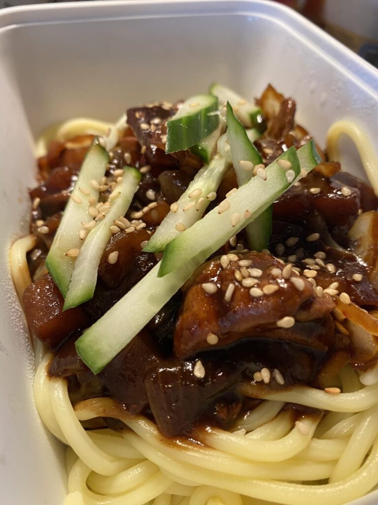 Homemade jjajangmyeon for my coworker Homemade jjajangmyeon for my coworker
