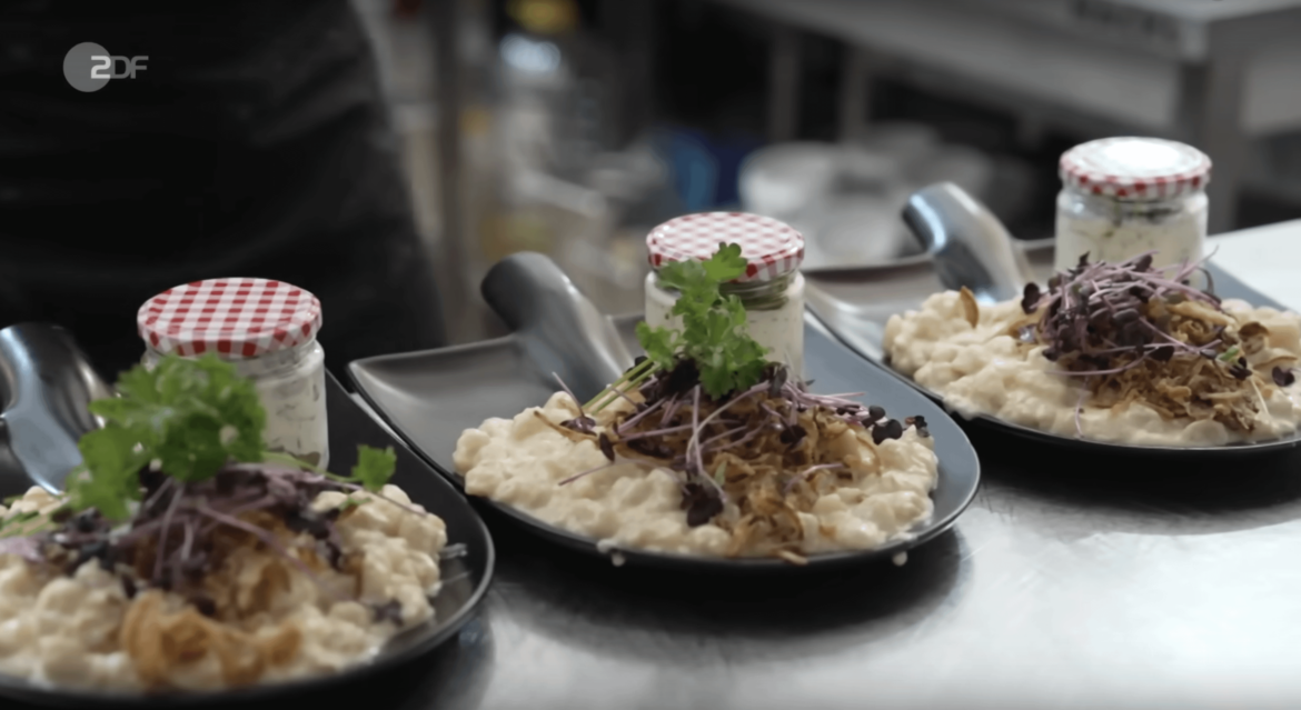 Saw this in an tv report on the Oktoberfest in Germany