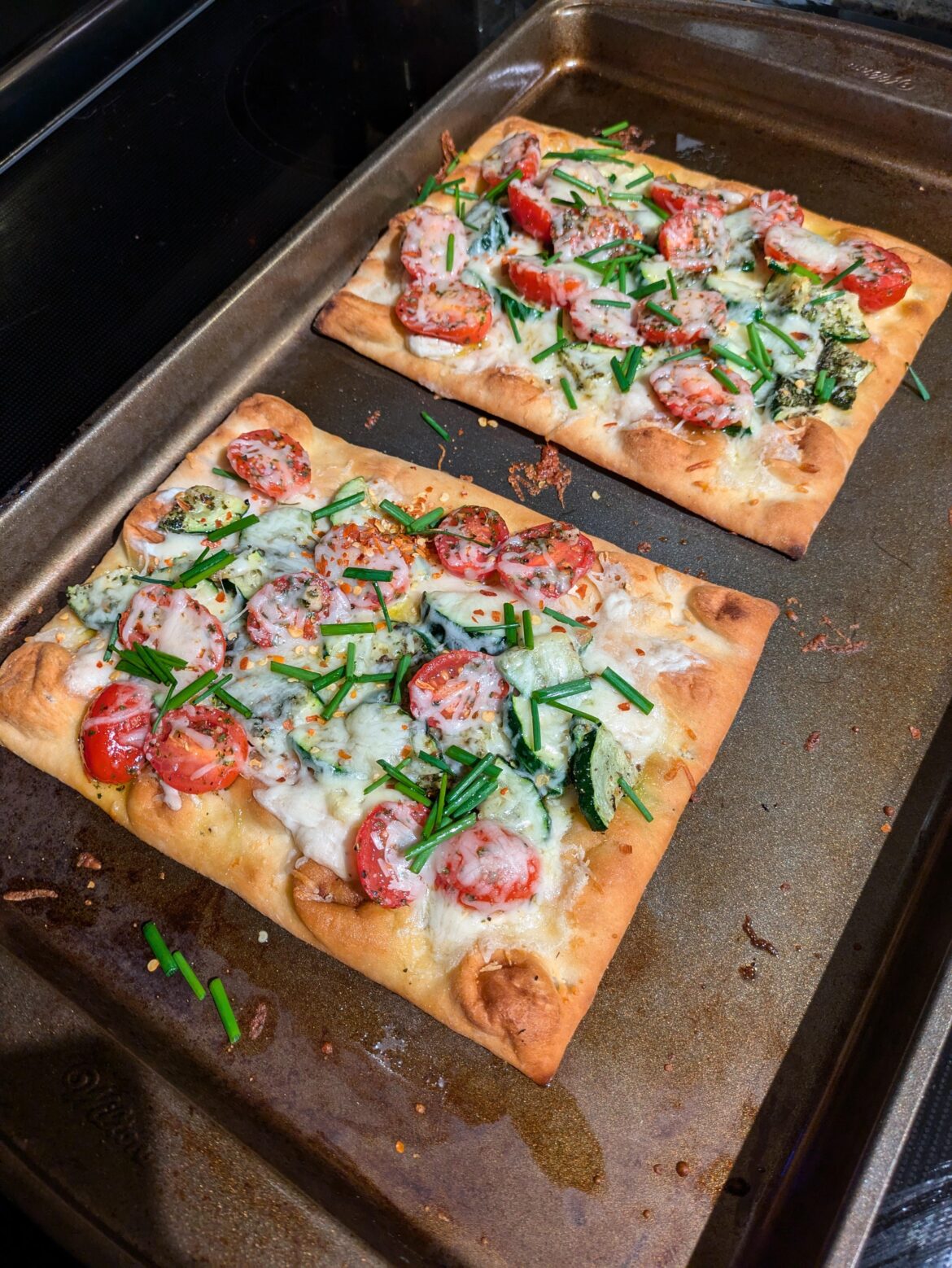 Tomato and zucchini flatbread