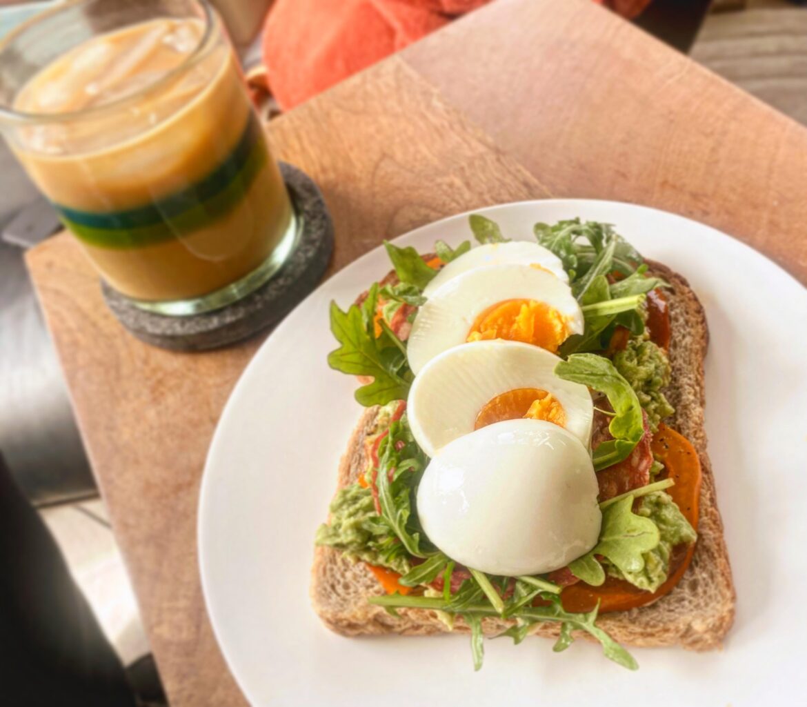 Toast, mayo, tomato, guac, arugula and boiled egg