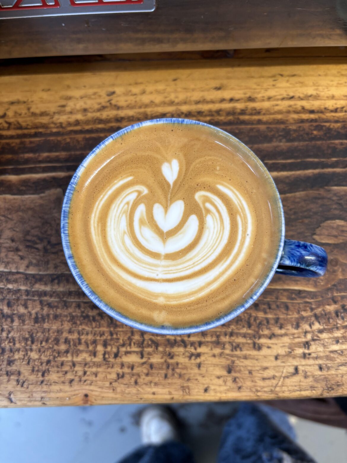 little flat white 🙂‍↔️