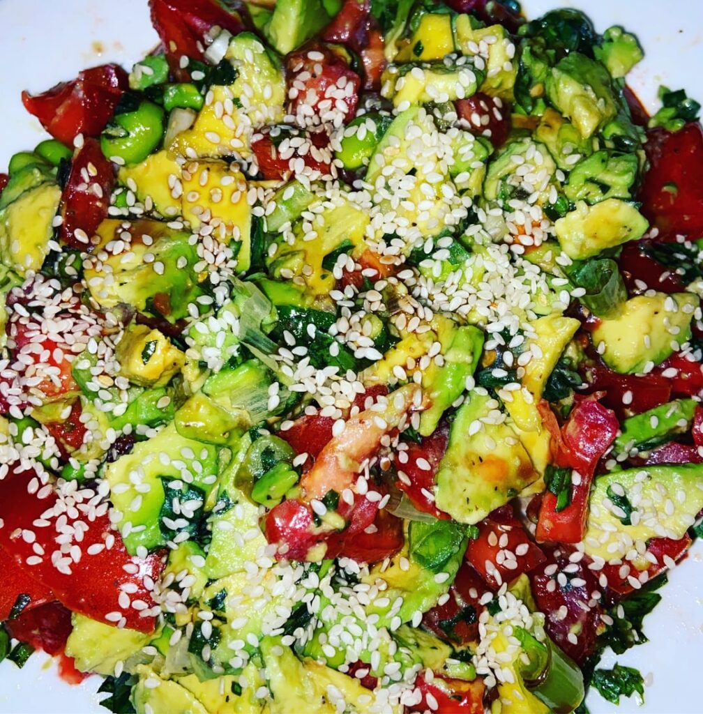 Caprese Inspired Healthy Vegan Salad π₯π
Caprese Inspired Healthy Vegan Salad π₯π