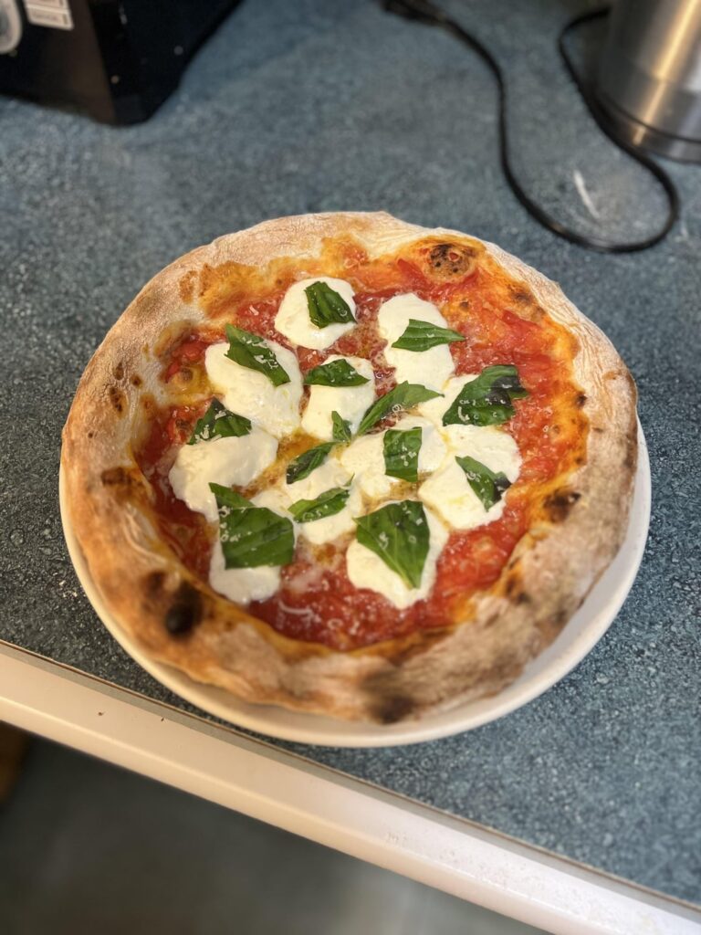 Dorm Room Pizza 🔥🍕