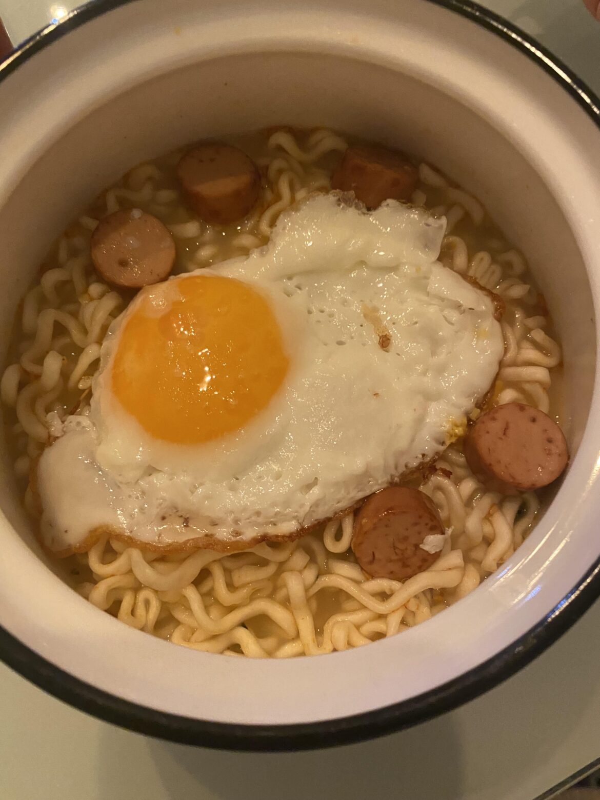 What toppings do you like on your ramen?🍜