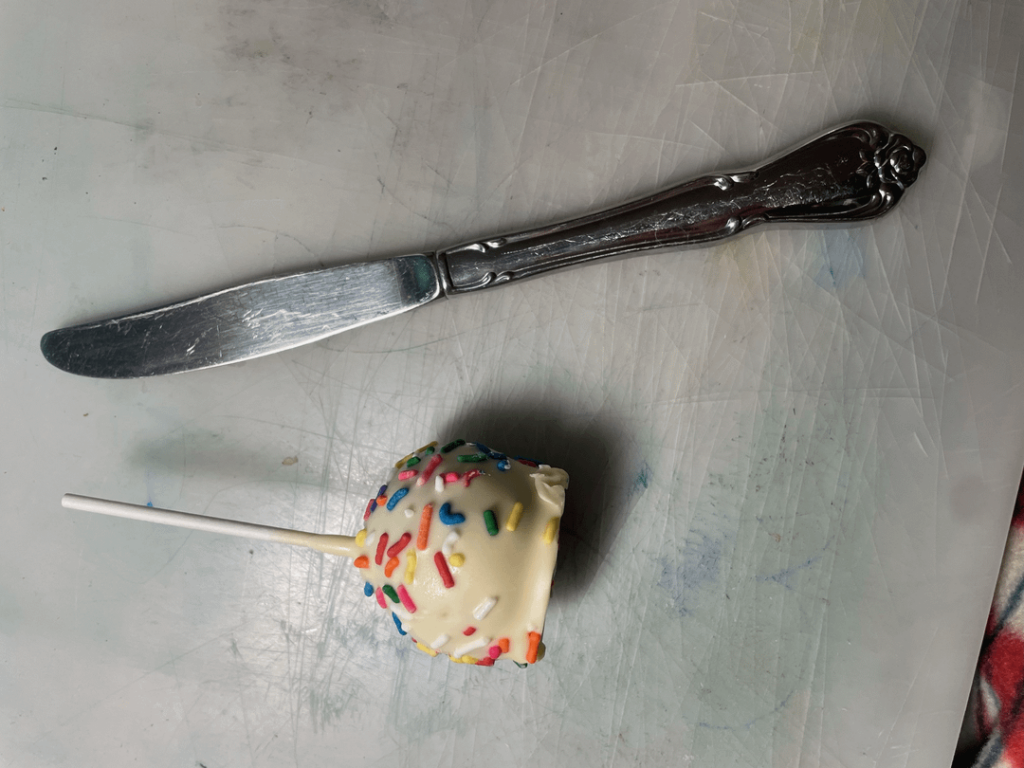 Calories in this cake pop? idk the flavor but i think its vanilla