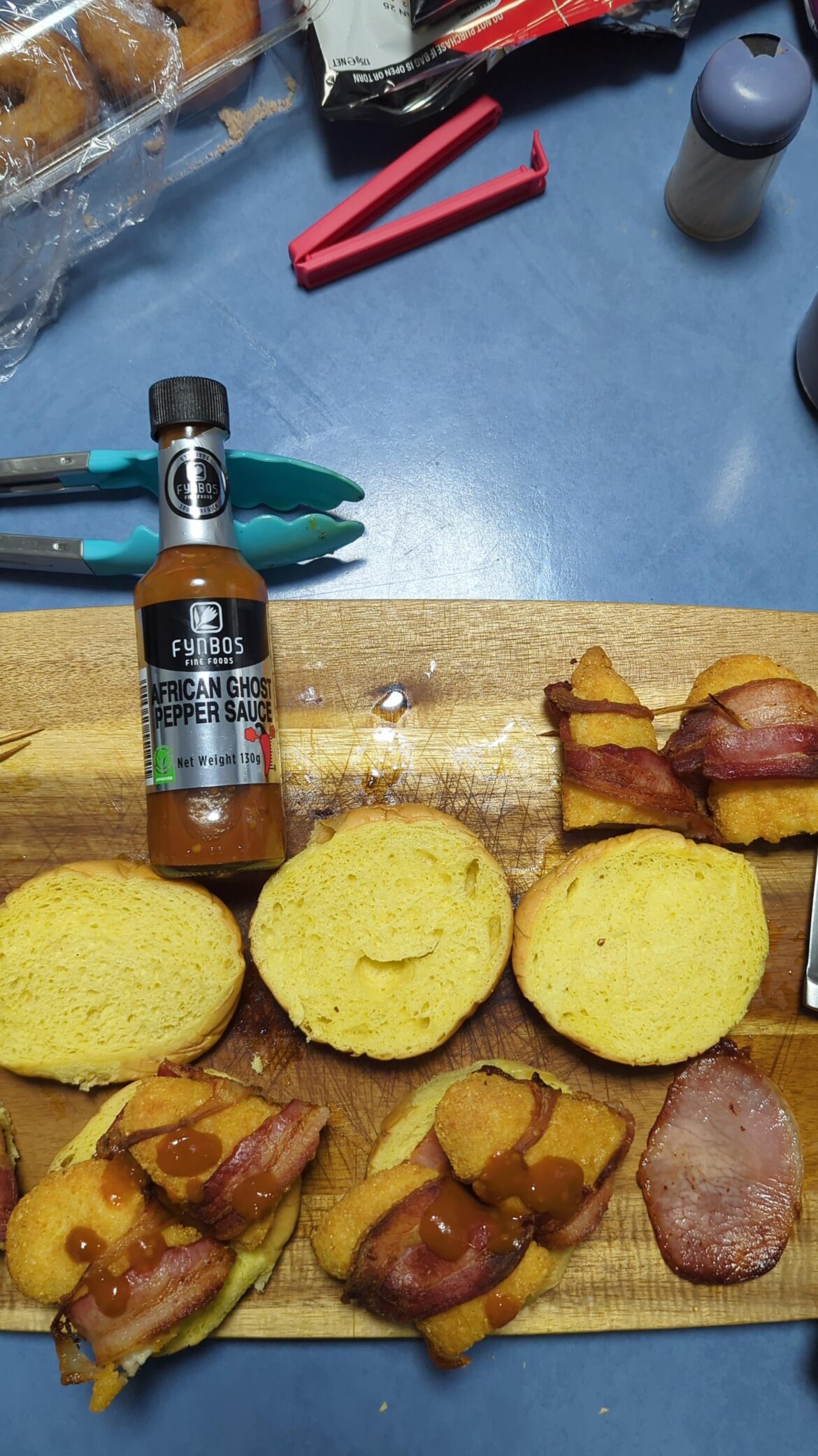 Cheeky snack with a new sauce I found