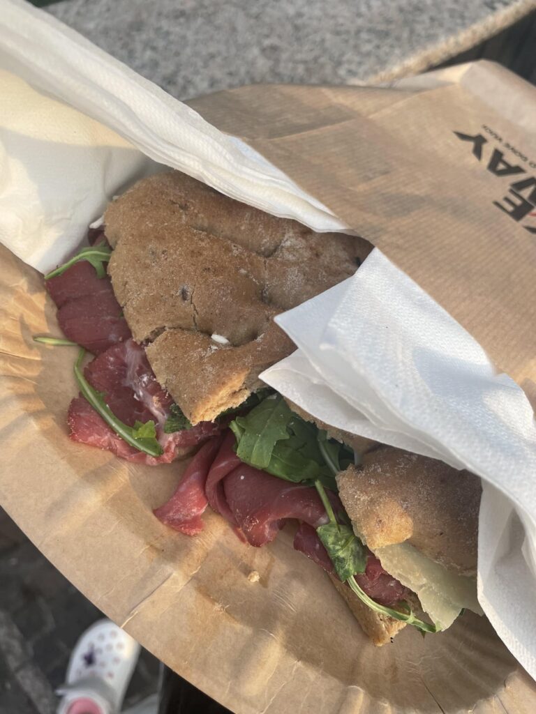 my last sandwich before leaving italy😭