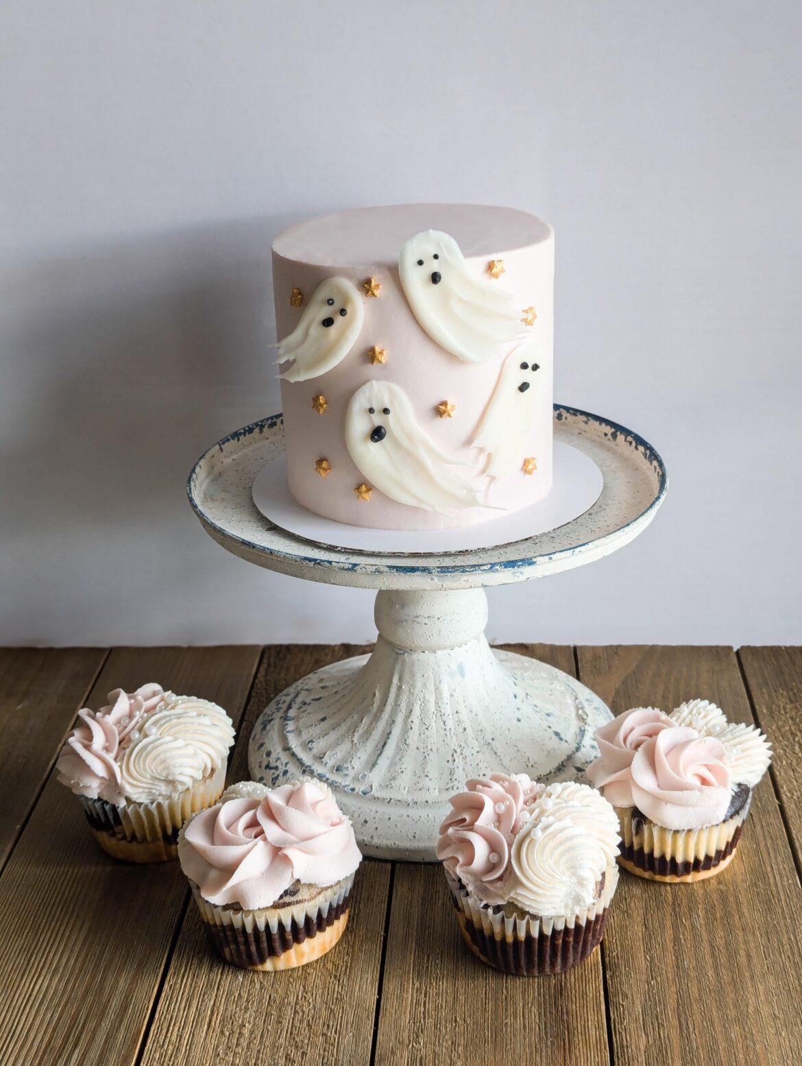 Paranormal in Pink 👻