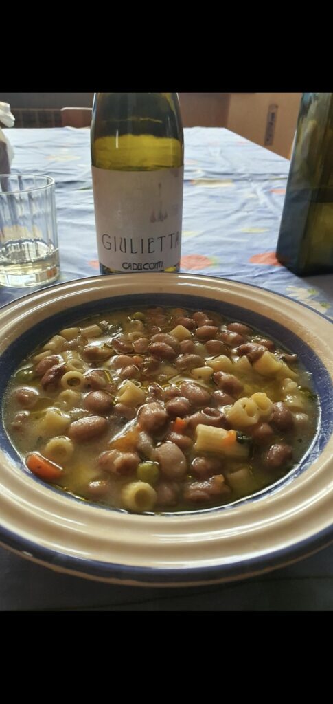 Short pasta and beans