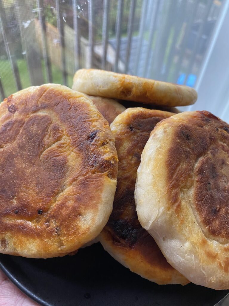 Part two of my hotteok series, these are savoury spicy pork bulgogi hotteok stuffed with cheese